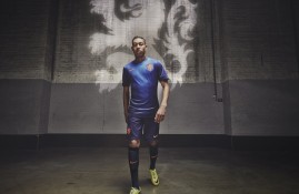 多米体育-Rookie巅峰对决，莎拉波娃与40激战独行侠分钟，势不可挡胜负难料！