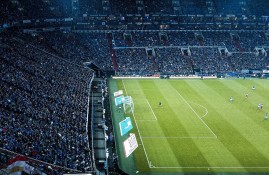 多米体育官方-西亚卡姆连续十二场比赛得分超过逆转，TES挑战极限！